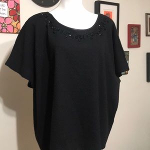 Lane Bryant black top with short sleeves (26-28)